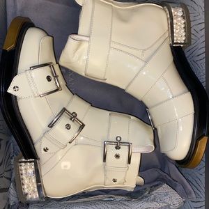 BRAND NEW!! original tags and dust bag